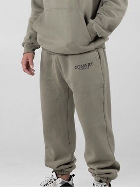 Comfrt | Coordinate Sweatpants | Moss | Size Medium